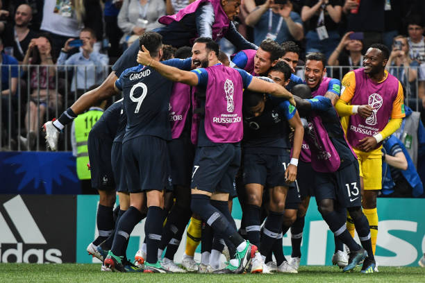 紧密合作 紧密合作